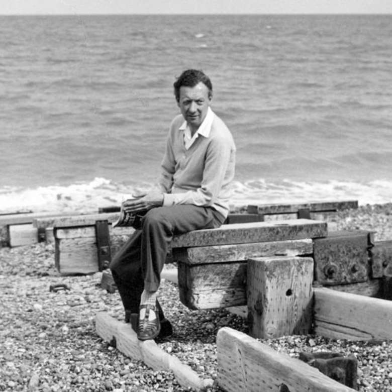 Britten on Aldeburgh beach in 1959 (Photo: Hans Wild courtesy of www.britten100.org)