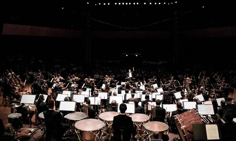 Tugan Sokhiev conducts the Orchestre National du Capitole de Toulouse (photo: Marco Borggreve)