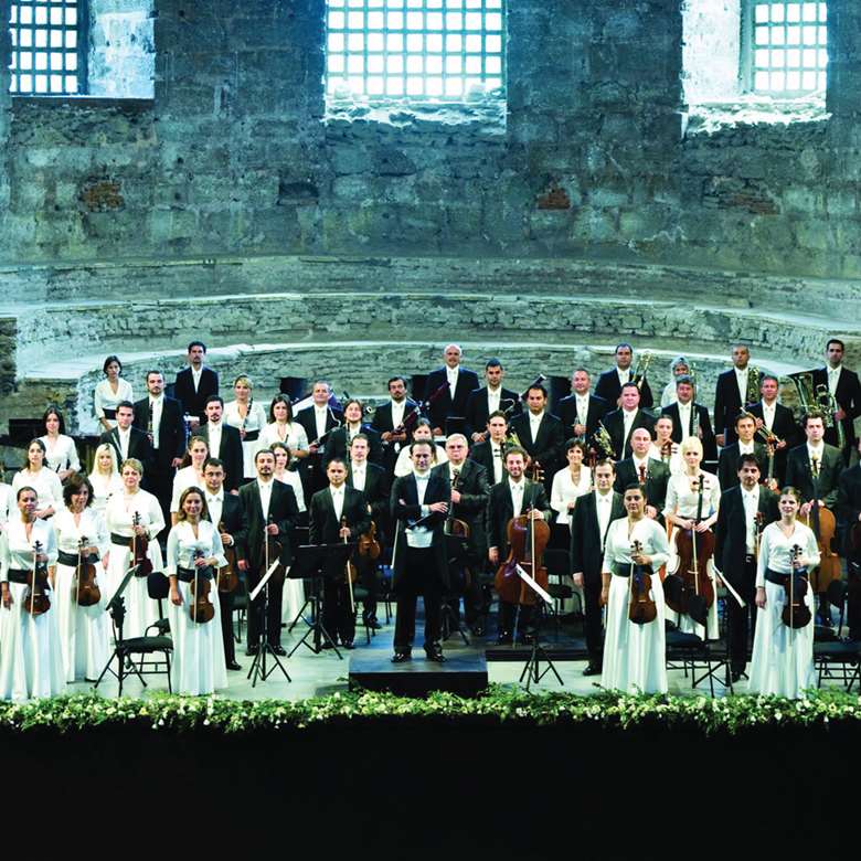 The Borusan Istanbul Philharmonic Orchestra with Principal Conductor Sascha Goetzel perform at the Proms on July 29