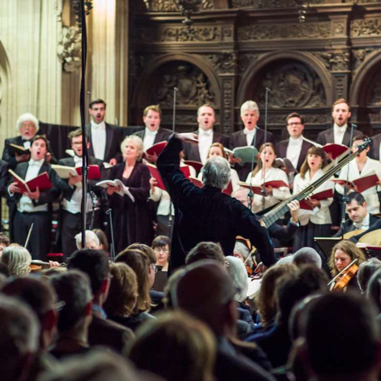 Sir John Eliot Gardiner conducts the Monteverdi Choir