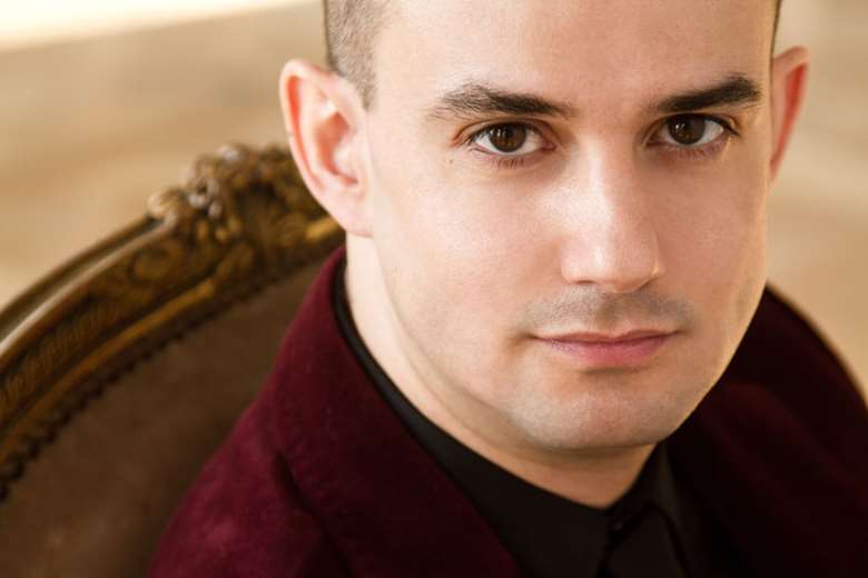 Franco Fagioli (by Julian Laidig)