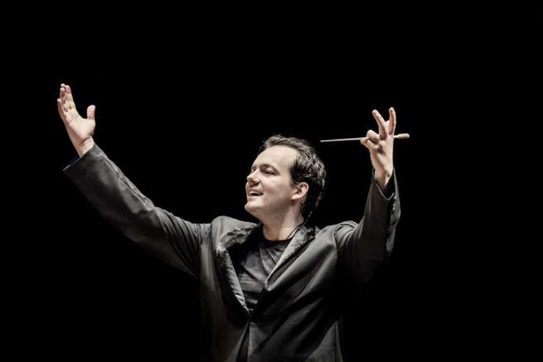 Andris Nelsons (photo by Marco Borggreve)