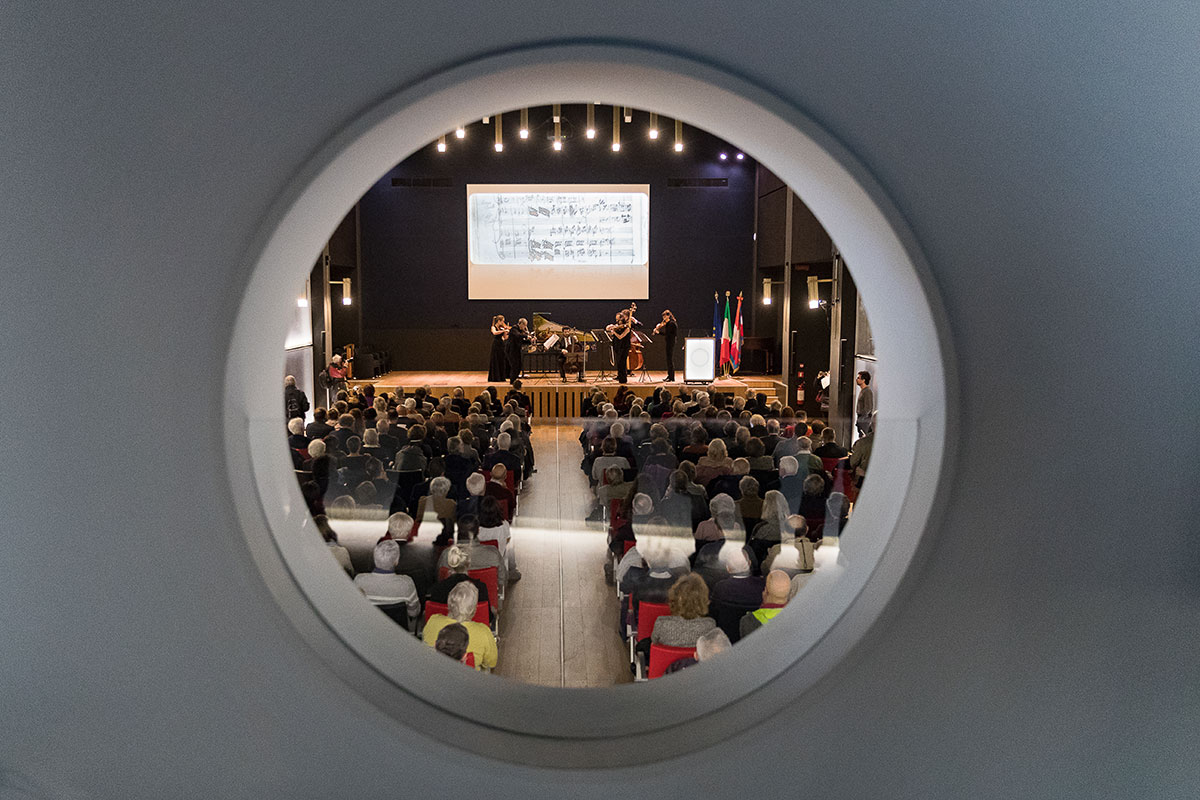 The Vivaldi Auditorium located inside the Biblioteca Nazionale of Turin, as seen from the gallery porthole