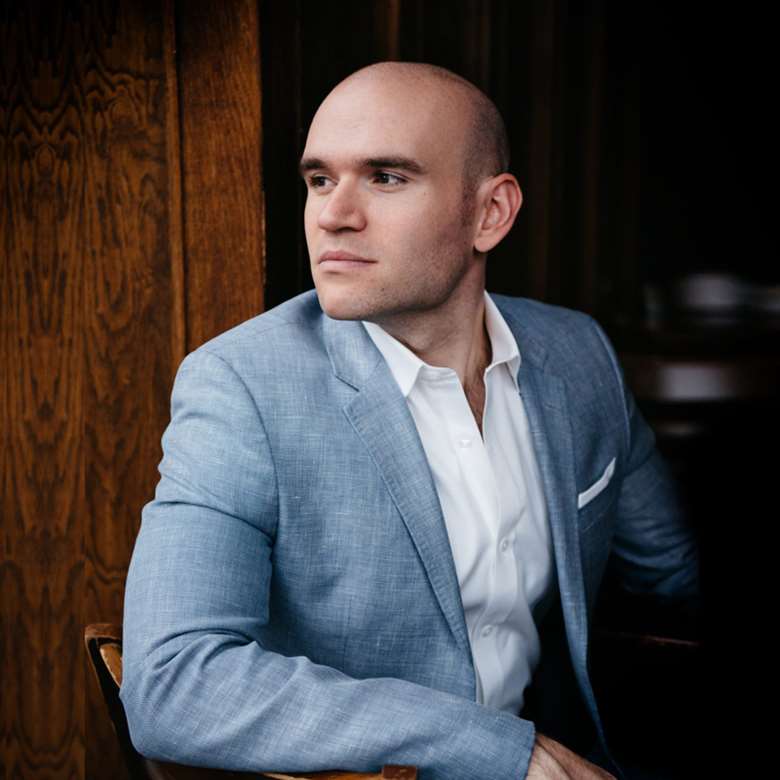 Michael Fabiano signs to Pentatone (photo: Jiyang Cheng)