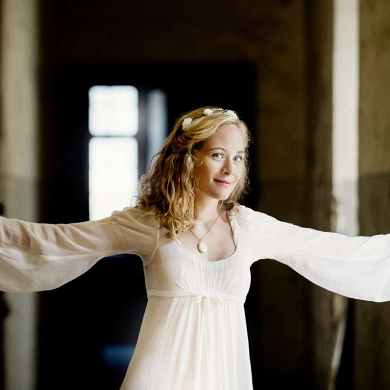 Pentatone signs soprano Anna Lucia Richter (photo: Julia Wesely)