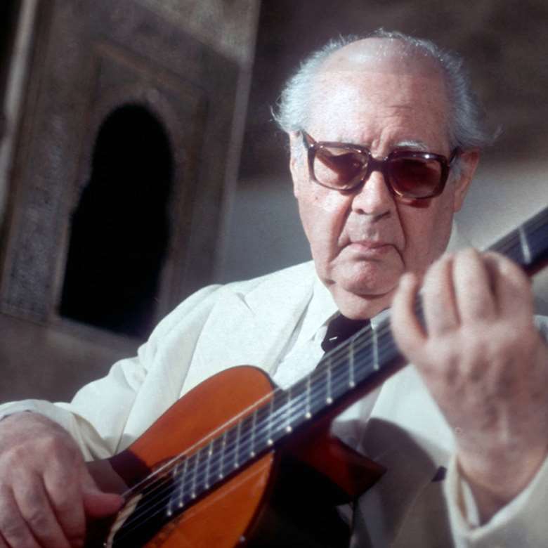 Andrés Segovia (photo Opus Arte)