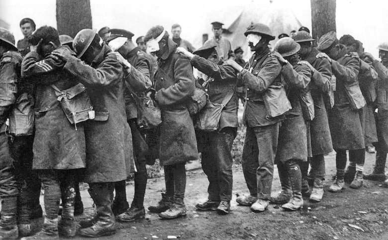 British troops blinded by poison gas during the Battle of Estaires, 1918 (by Thomas Keith Aitken – Second Lieutenant). Photograph from the collections of the Imperial War Museums)