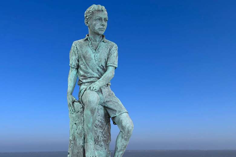 Ian Rank-Broadley's sculpture of Benjamin Britten, as it will look on Lowestoft seafront