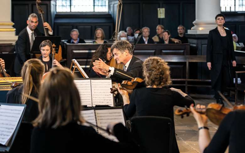Bicket directs The English Concert from the keyboard at St Martin-in-the-Fields; Emily D’Angelo (far right) is just one of Handel for All’s starry line-up of vocal soloists (photography: Paul Marc Mitchell)