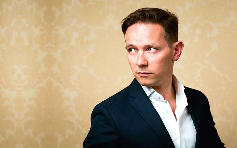 Iestyn Davies (photo: Benjamin Ealovega)