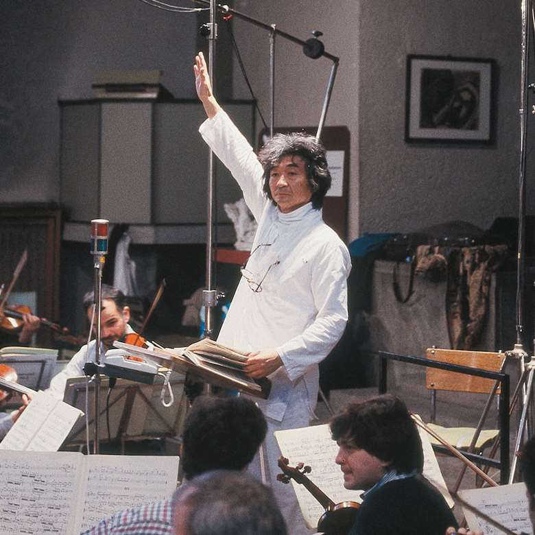 Seiji Ozawa (Susesch Bayat / DG)