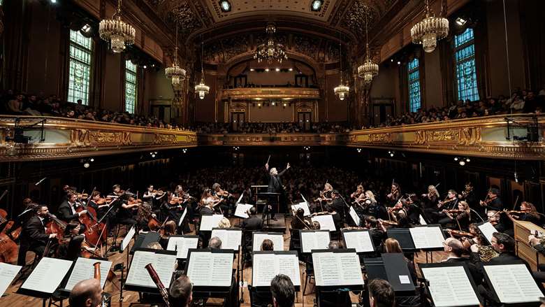 Concerto Budapest Symphony Orchestra conducted by András Keller (photo: Mudra Laszlo)