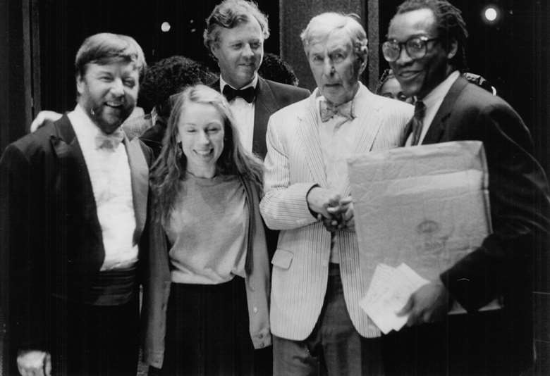 Premiere of New Year: L-R Andrew Davis, Helen Field (Jo Ann), Anthony Whitworth-Jones, Michael Tippett, Krister St Hill (Donny), 1 July 1990; ©Guy Gravett / Glyndebourne Productions Ltd. / ArenaPAL